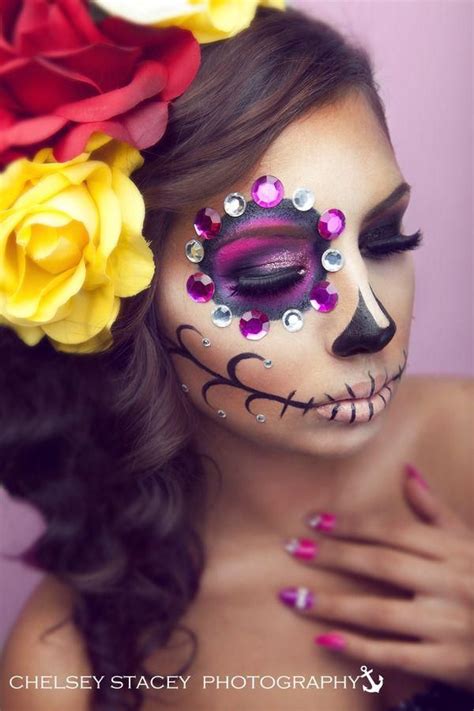 Yes, you could make a real sugar skull for the day of the dead—if you have a proper skull mold and 14+ hours of drying time! 120 best Half Face Sugar Skull Makeup images on Pinterest ...