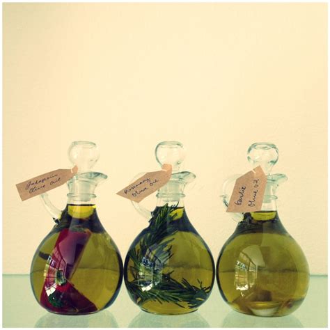 Quick Kitchen Diy Infused Olive Oil Infused Olive Oil Olive Oil Bottle Design Olive Oil Bottles