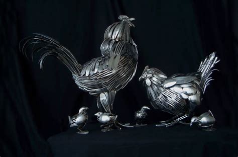 Knives out is a modern take on the murder mystery genre that looks at a dysfunctional family to comment on contemporary america. Realistic Animal Sculptures Made Out Of Forks, Spoons And ...