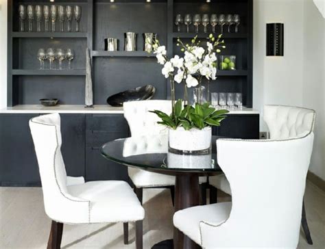 Comment faire la déco de table noir et blanc? - Archzine.fr