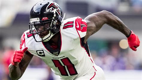Chance of injury in 2021 jones aggravated his hamstring injury after coming out of a week 13 game against the saint. Julio Jones on loss: He 'didn't play really well,' says ...