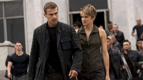 Membuat sinopsis adalah suatu cara paling efektif dalam menyampaikan karangan dalam jumlah sinopsis singkat 2. Sinopsis Film Insurgent, Aksi Lanjut Shailene Woddley dan ...