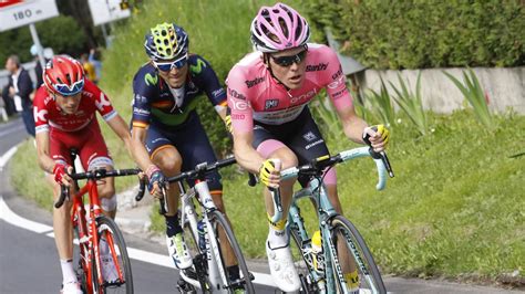 All the action from the opening turin time trial. Oranjegekleurde Giro d'Italia live en exclusief bij ...