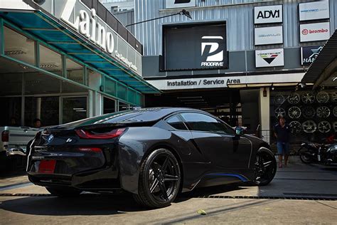 Bmw i8 news & reviews. Black on Black BMW i8 by Prodrive