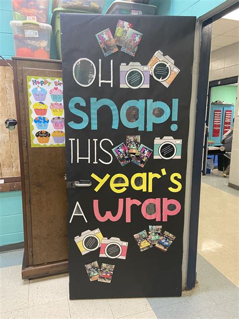 Pin By Lisa Woodward On End Of The Year School Door Decorations