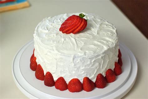 3 happy 15th of august to all indians: Happy Little Baker: Independence Day Cake