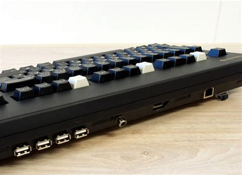 Raspberry Pi Keyboard Case Hack