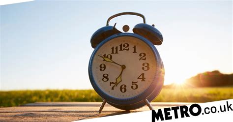 Why Do The Clocks Go Forward And When Is The Longest Day Of The Year Metro News