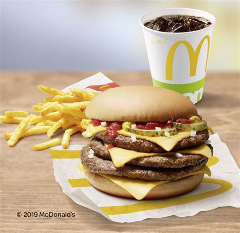 Bestellen kannst du darüber allerdings nicht. McDonald's Restaurant - Gutscheinbuch.de