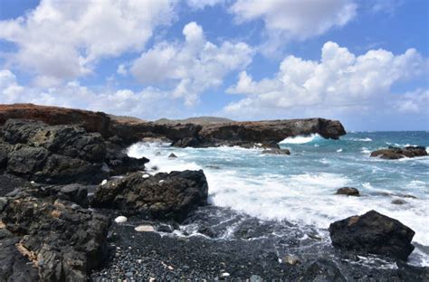 Black Stone Beach Arikok National Park Foto Stok Potret And Gambar Bebas