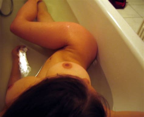 Rub A Dub Fun In The Tub Page Xnxx Adult Forum