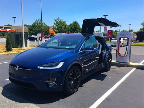 Tesla Model X Suv Teslas Weapon For The Future Of Suvs