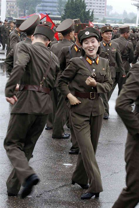 Est100 一些攝影some Photos North Korean Women Soldiers 北韓女兵