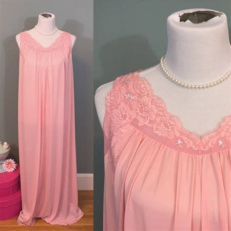 Vintage 1960s Shadowline Nightgown Womens Size Large Pink Vintage