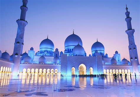 Sheikh Zayed Grand Mosque Abu Dhabi United Arab Emirates 1600 × 1112