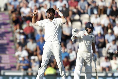 India Vs England 5th Test Day 1 Bowlers Script Visitors Comeback
