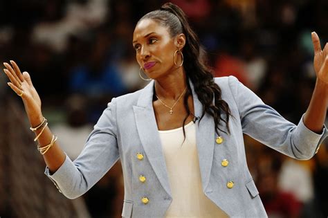 Why The Wnba Should Hire Former Players As Coaches Executives Swish