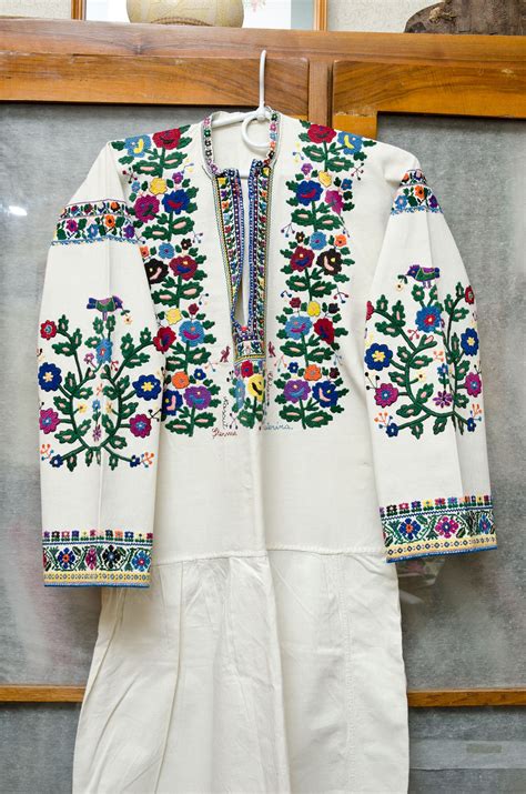 Разница между косовороткой и вышиванкой есть. Pin by Оксана on Вышиванка | Polish embroidery, Fashion ...
