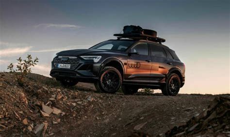 Audi Q8 E Tron Edition Dakar Debuts With Increased Ground Clearance