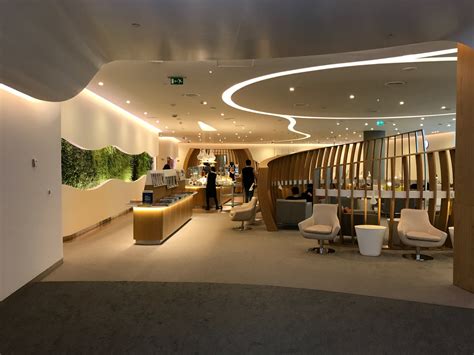 Review: SkyTeam Lounge Dubai (DXB) - Live and Let's Fly