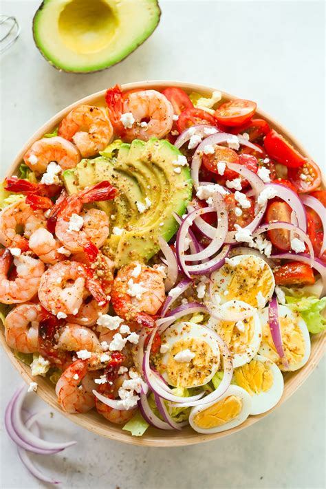 Crunchy, chewy, and bright cold noodle salads to guest star at all your summer picnics, cookouts, and beach trips. Shrimp Avocado Tomato Salad Recipe - Primavera Kitchen