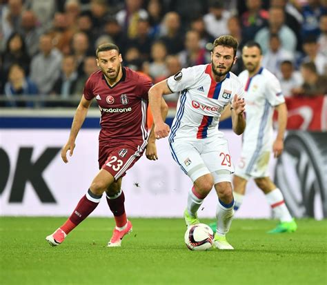 Mücadeleyi i̇talyan hakem gianluca rocchi yönetecek. UEFA Avrupa Ligi'nde gecenin sonuçları (13 Nisan 2017) | NTV