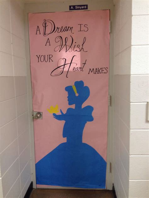 You can be creative and get some. Cinderella door decoration | Door decorations classroom ...