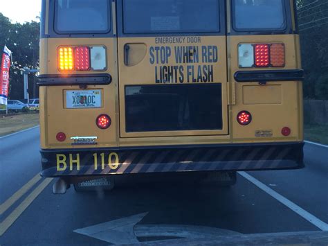This Buss Brake Lights Are Small Stars Mildlyinteresting