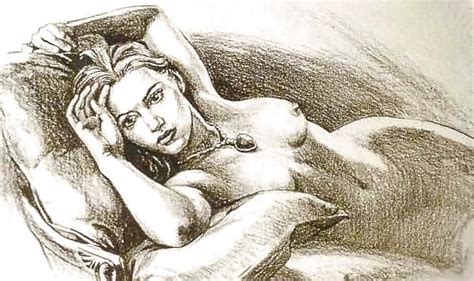 Titanic Drawing Play Pencil Sketch Naked Old Woman Beach Min