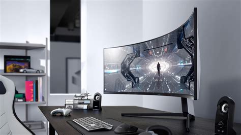 Samsung Unveils Extremely Deep Curvature Gaming Monitors