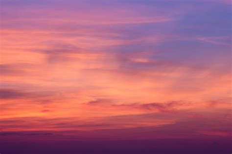 Premium Photo Blue Purple Sky Sunset And Clouds Beauty