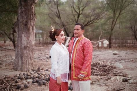 Mengenal Baju Adat Ambon Dari Maluku Budayanesia