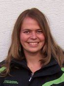 She is the holder of the philippine national record for the women's 200 meters. DJK SV Keilberg - Skilehrer und -betreuer