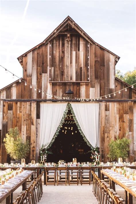 19 Rustic Wedding Ideas To Get Inspired