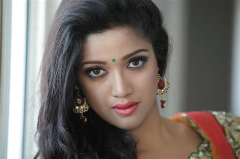 South Indian Actress Desktop Wallpaper