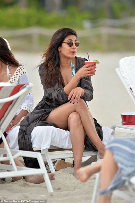 Priyanka Chopra Spends Mothers Day With Friends At Miami Beach
