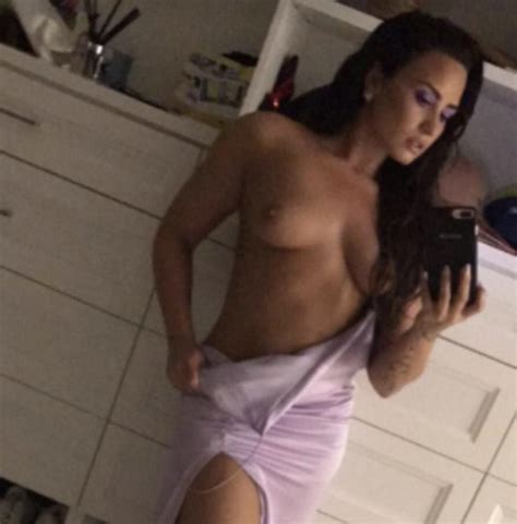 Demi Lovato Desnuda En Fotos Filtradas Bytesexy