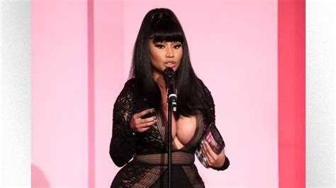 Nicki Minaj Celebrates Th Birthday With Nude Instagram Photos Abc