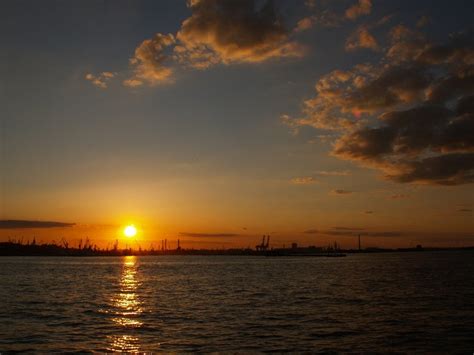 Atmospheric Sunset Free Image Download