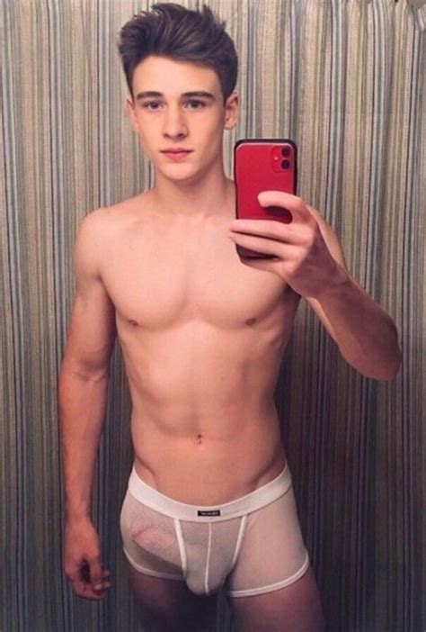 Hot Guys Naked Twink Porn