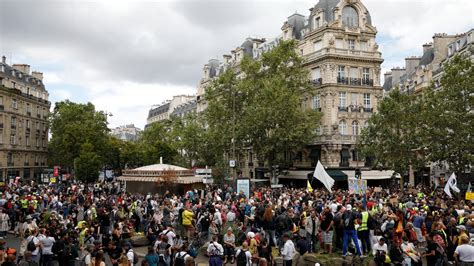 Manifestations Contre Le Pass Sanitaire 76 Interpellations Samedi En