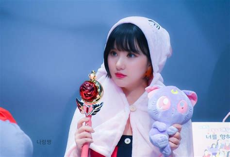 This cute nyan cat progress bar will work for all videos on youtube. Pin by mUchI KingSliegh on Jung Eunbi/EUNHA | Korean girl ...