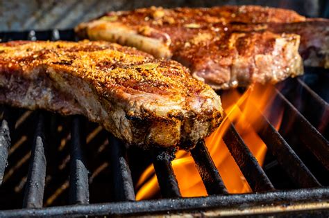 The Best Way To Charcoal Grill Steak The Best Charcoal Grill 2021 Buyers Guide