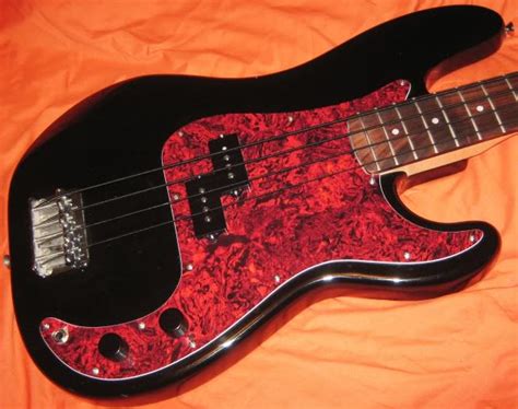 Black P Bass Tortoise Pickguard Music Instrument