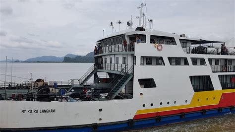 This is because the ferry ride from kuala perlis is shorter than kuala kedah. Roro to Langkawi (Kuala Perlis-Tjg Lembong)