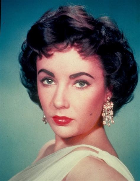 Liza's mother, elizabeth taylor, is one of the most popular figures in the hollywood industry. Were Elizabeth Taylor's Eyes Purple or Violet? Had Double ...