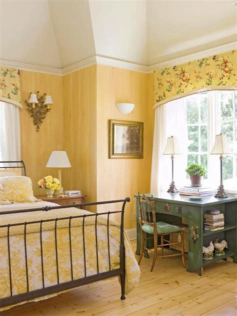 Cottage style decorating involves an elegant and feminine touch that is added to the interior of a home. Decorating Ideas for Yellow Bedrooms | Beautiful bedrooms ...
