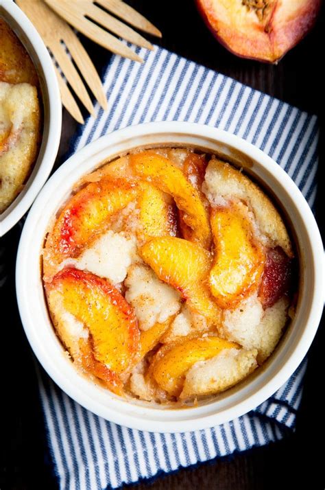Peach cobbler is a delicious homespun dessert, that consists of a deep layer of lightly sweetened peaches covered with golden brown biscuits. Southern Peach Cobbler with Fresh Peaches - Peach Cobbler ...