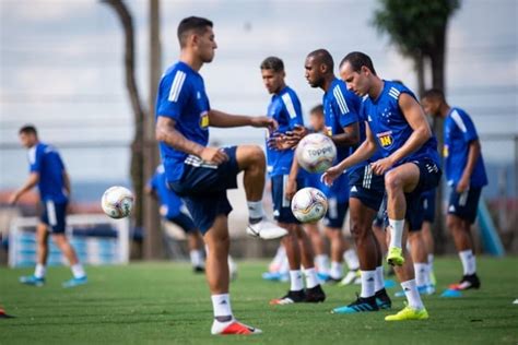 Paraná clube cai para a série c e confirma a pior crise da sua história — foto: Com mudanças, Cruzeiro encara o Paraná Clube pela última ...