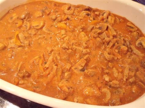 Gyros in Metaxasauce mit Käse überbacken Rezept